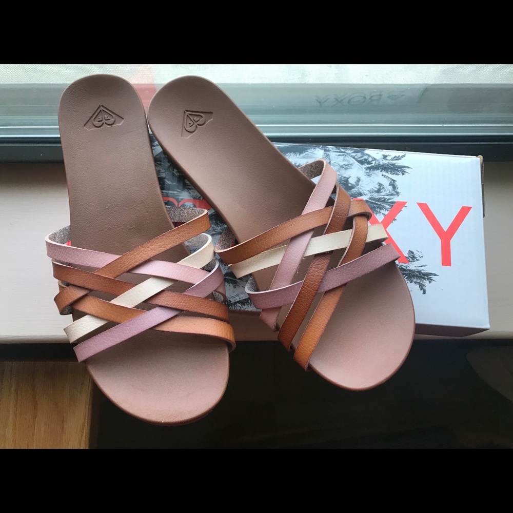 Roxy sandals